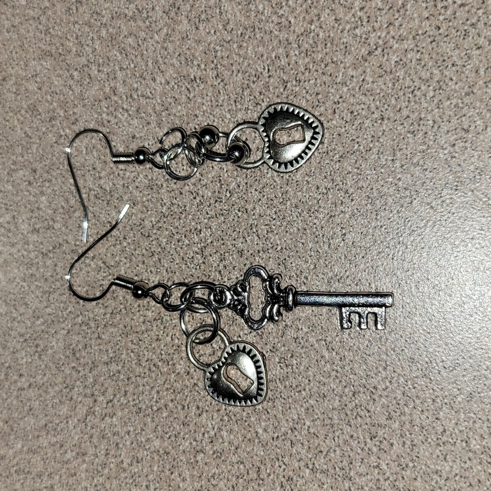 Lock and key heart mismatched earrings